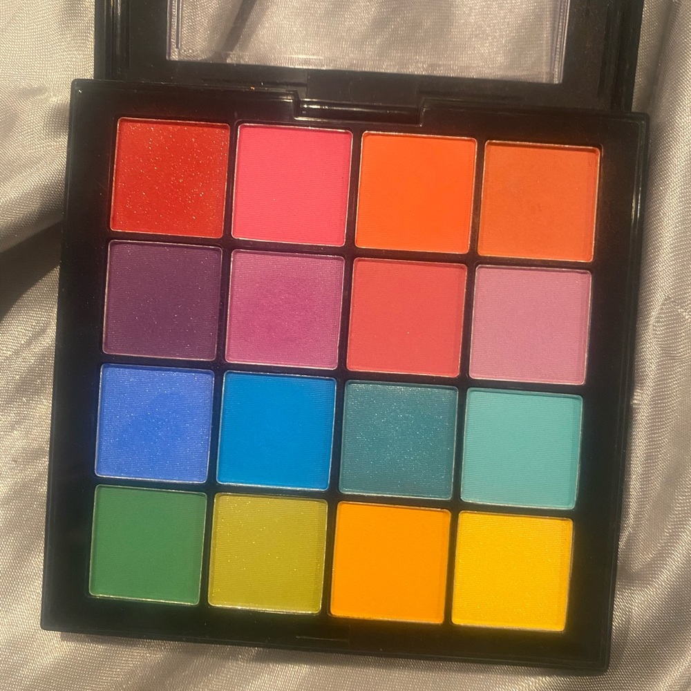 Nyx eyeshadow palette